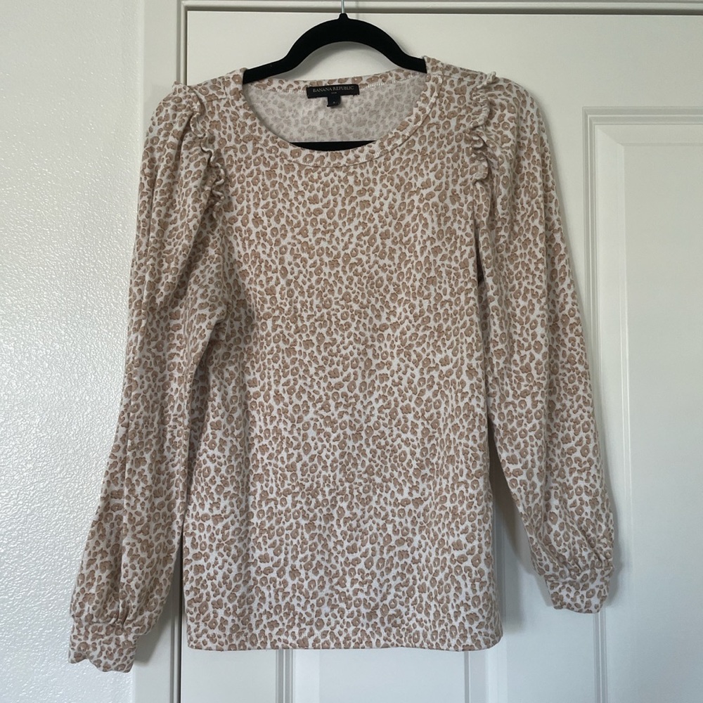 Banana Republic Factory size small long sleeve